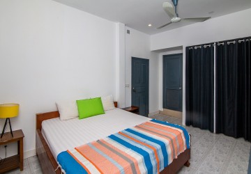 Renovated 2 Bedroom Apartment For Rent - Tonle Bassac, Phnom Penh thumbnail