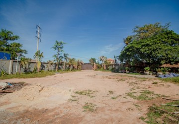 1292 Sqm Land For Sale - Svay Dangkum, Siem Reap thumbnail