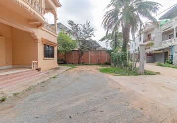 7 Bedroom House For Sale - Slor Kram, Siem Reap thumbnail