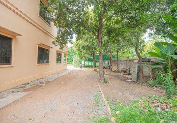 7 Bedroom House For Sale - Slor Kram, Siem Reap thumbnail