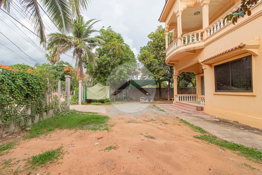 7 Bedroom House For Sale - Slor Kram, Siem Reap