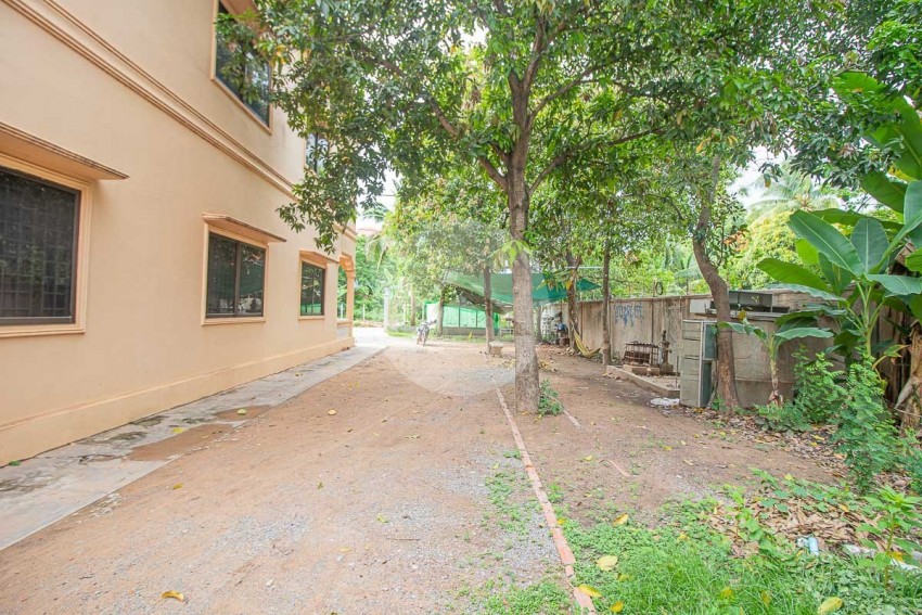 7 Bedroom House For Sale - Slor Kram, Siem Reap