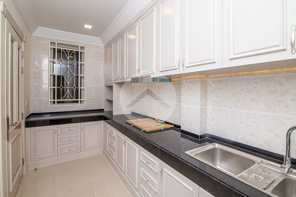 6 Bedroom Villa For Rent - Borey Penghuoth The Star Diamond, Chakangre Ler, Phnom Penh - Image 13