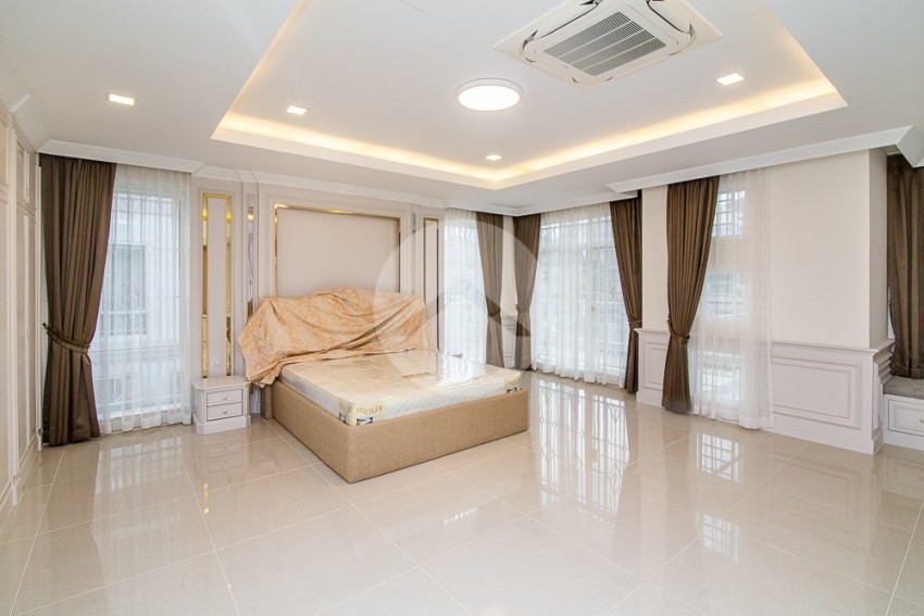 6 Bedroom Villa For Rent - Borey Penghuoth The Star Diamond, Chakangre Ler, Phnom Penh