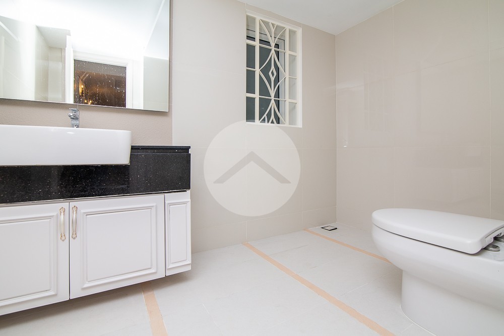6 Bedroom Villa For Rent - Borey Penghuoth The Star Diamond, Chakangre Ler, Phnom Penh - Image 32