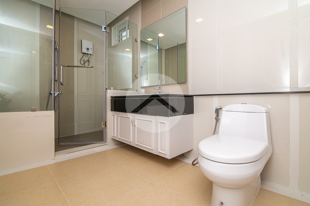 6 Bedroom Villa For Rent - Borey Penghuoth The Star Diamond, Chakangre Ler, Phnom Penh - Image 36