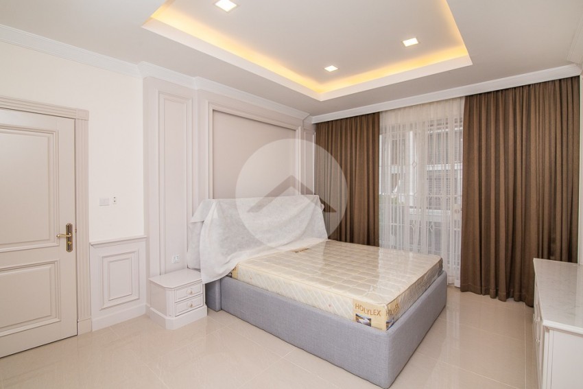 6 Bedroom Villa For Rent - Borey Penghuoth The Star Diamond, Chakangre Ler, Phnom Penh