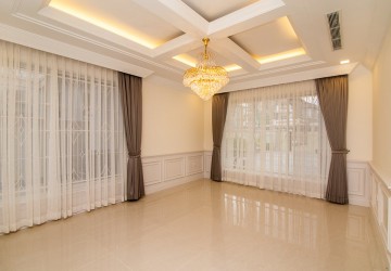 6 Bedroom Villa For Rent - Borey Penghuoth The Star Diamond, Chakangre Ler, Phnom Penh thumbnail