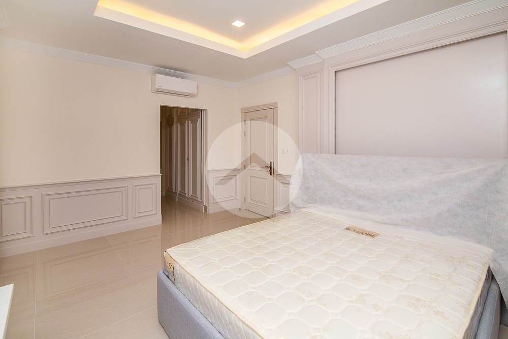 6 Bedroom Villa For Rent - Borey Penghuoth The Star Diamond, Chakangre Ler, Phnom Penh - Image 16