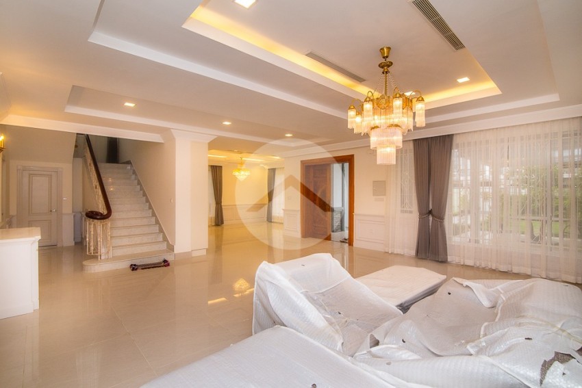 6 Bedroom Villa For Rent - Borey Penghuoth The Star Diamond, Chakangre Ler, Phnom Penh