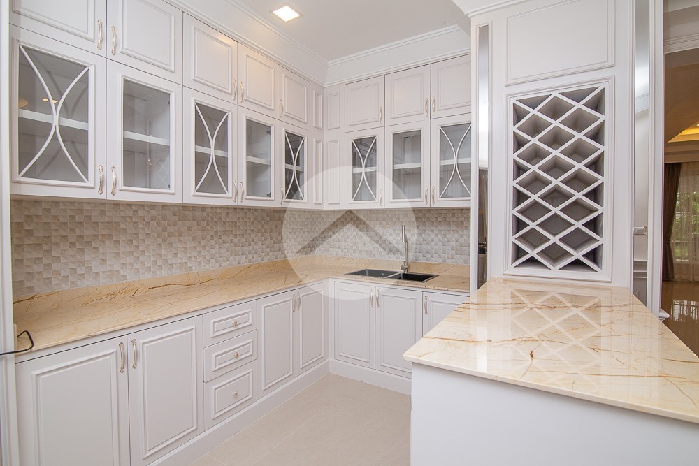 6 Bedroom Villa For Rent - Borey Penghuoth The Star Diamond, Chakangre Ler, Phnom Penh - Image 11