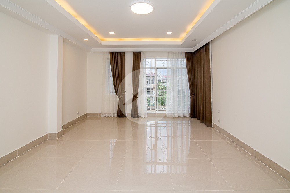 6 Bedroom Villa For Rent - Borey Penghuoth The Star Diamond, Chakangre Ler, Phnom Penh - Image 22