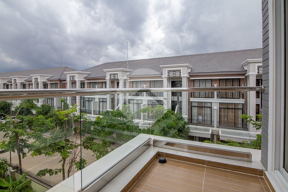 6 Bedroom Villa For Rent - Borey Penghuoth The Star Diamond, Chakangre Ler, Phnom Penh - Image 41