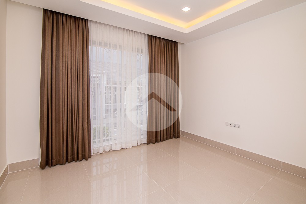 6 Bedroom Villa For Rent - Borey Penghuoth The Star Diamond, Chakangre Ler, Phnom Penh - Image 21