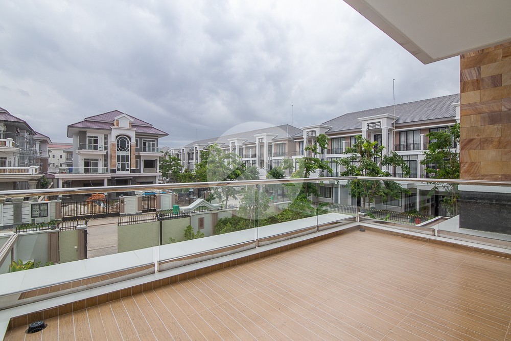 6 Bedroom Villa For Rent - Borey Penghuoth The Star Diamond, Chakangre Ler, Phnom Penh - Image 39