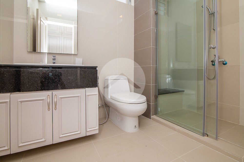 6 Bedroom Villa For Rent - Borey Penghuoth The Star Diamond, Chakangre Ler, Phnom Penh - Image 30