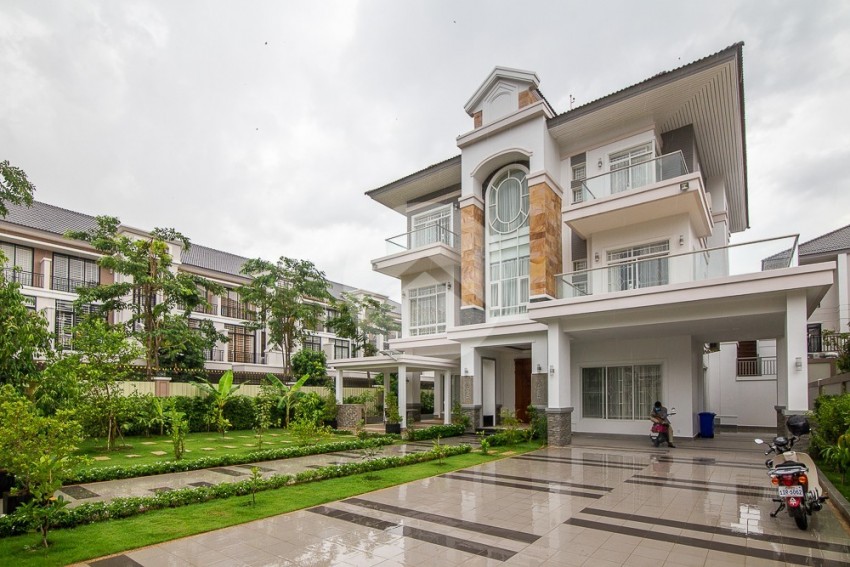 6 Bedroom Villa For Rent - Borey Penghuoth The Star Diamond, Chakangre Ler, Phnom Penh