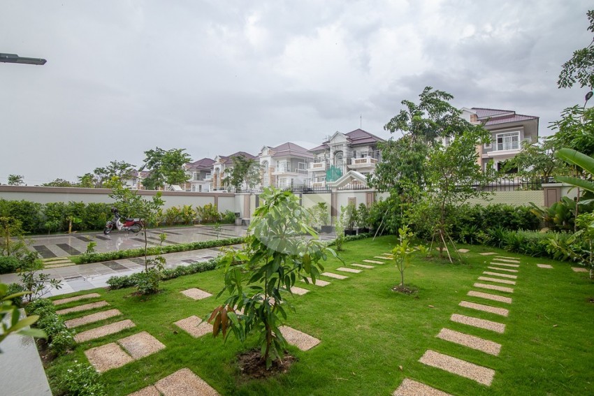 6 Bedroom Queen Villa For Sale- Penghuoth Star Diamond- Phnom Penh