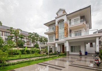 6 Bedroom Villa For Rent - Borey Penghuoth The Star Diamond, Chakangre Ler, Phnom Penh thumbnail