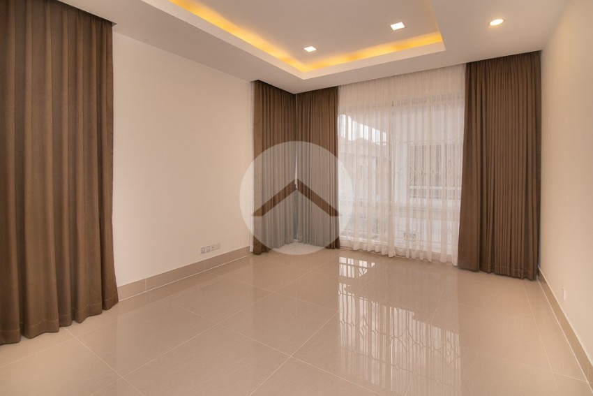 6 Bedroom Villa For Rent - Borey Penghuoth The Star Diamond, Chakangre Ler, Phnom Penh