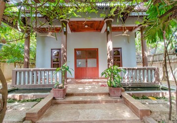 3 Bedroom House For Sale - Sala Kamreuk, Siem Reap thumbnail