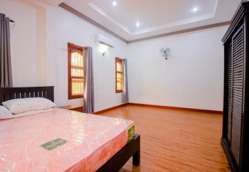 3 Bedroom House For Rent - Sala Kamreuk, Siem Reap thumbnail