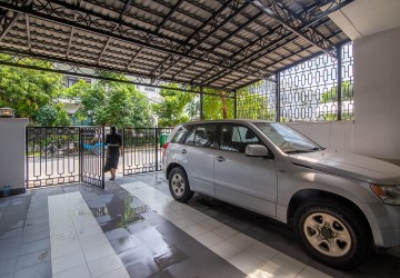 4 Bedroom Villa For Rent - Chak Angrae Kraom, Phnom Penh thumbnail