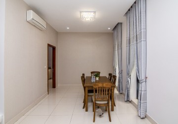 4 Bedroom Villa For Rent - Chak Angrae Kraom, Phnom Penh thumbnail