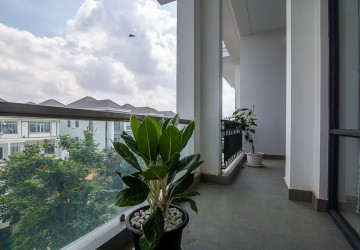 4 Bedroom Villa For Rent - Chak Angrae Kraom, Phnom Penh thumbnail