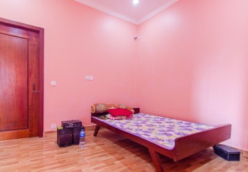 6 Bedroom Shophouse For Sale - Slor Kram, Siem Reap thumbnail