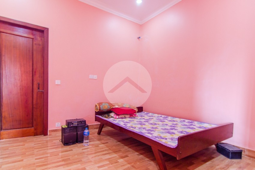 6 Bedroom Shophouse For Sale - Slor Kram, Siem Reap