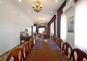 6 Bedroom Villa For Sale - Kandaek, Siem Reap thumbnail