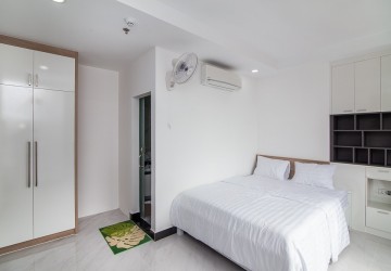 2 Bedrooms Serviced Apartment For Rent - Boeung Prolit-Phnom Penh thumbnail