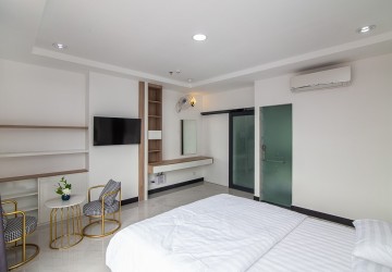 1 Bedroom Apartment For Rent - Boeung Prolit, Phnom Penh thumbnail