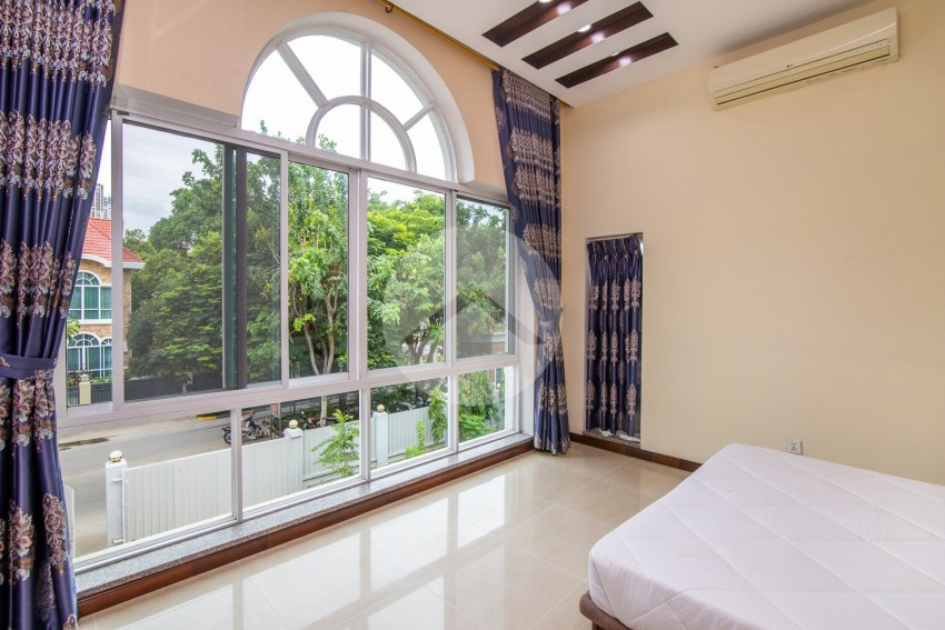 5 Bedroom Villa For Rent -Borey Bassac Garden- Chamkarmorn, Phnom Penh