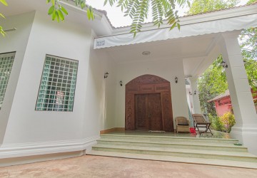 3 Bedroom Villa For Rent - Slor Kram, Siem Reap thumbnail