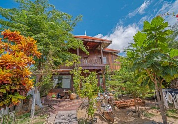 4 Bedroom Villa For Sale - Chreav, Siem Reap thumbnail