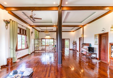 4 Bedroom Villa For Sale - Chreav, Siem Reap thumbnail