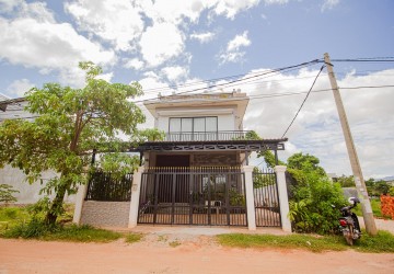 5 Bedroom House For Rent - Chreav, Siem Reap thumbnail