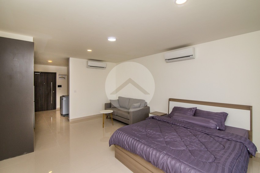 47 Sqm Studio For Rent - The Peak, Tonle Bassac, Phnom Penh