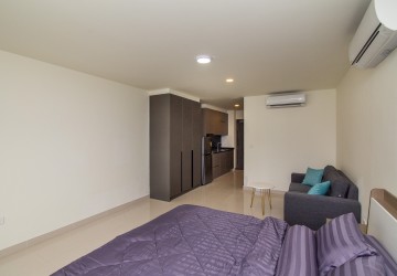 47 Sqm Studio Condo Unit For Rent - The Peak, Tonle Bassac, Phnom Penh thumbnail