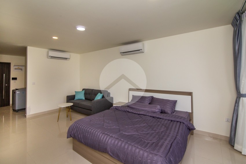 47 Sqm Studio Condo Unit For Rent - The Peak, Tonle Bassac, Phnom Penh