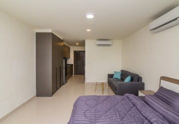 47 Sqm Studio Condo Unit For Rent - The Peak, Tonle Bassac, Phnom Penh thumbnail