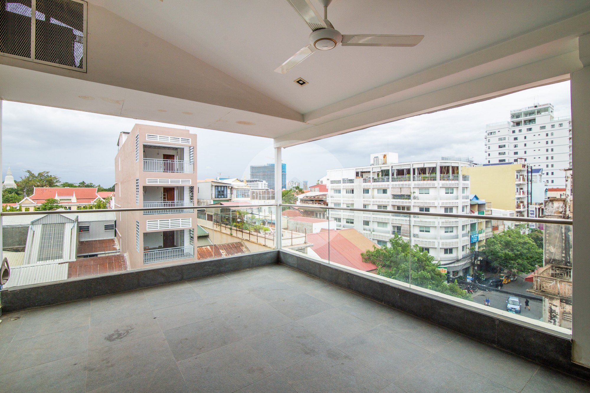 Renovated 3 Bedroom Apartment For Rent - Wat Phnom, Phnom Penh - Image 24
