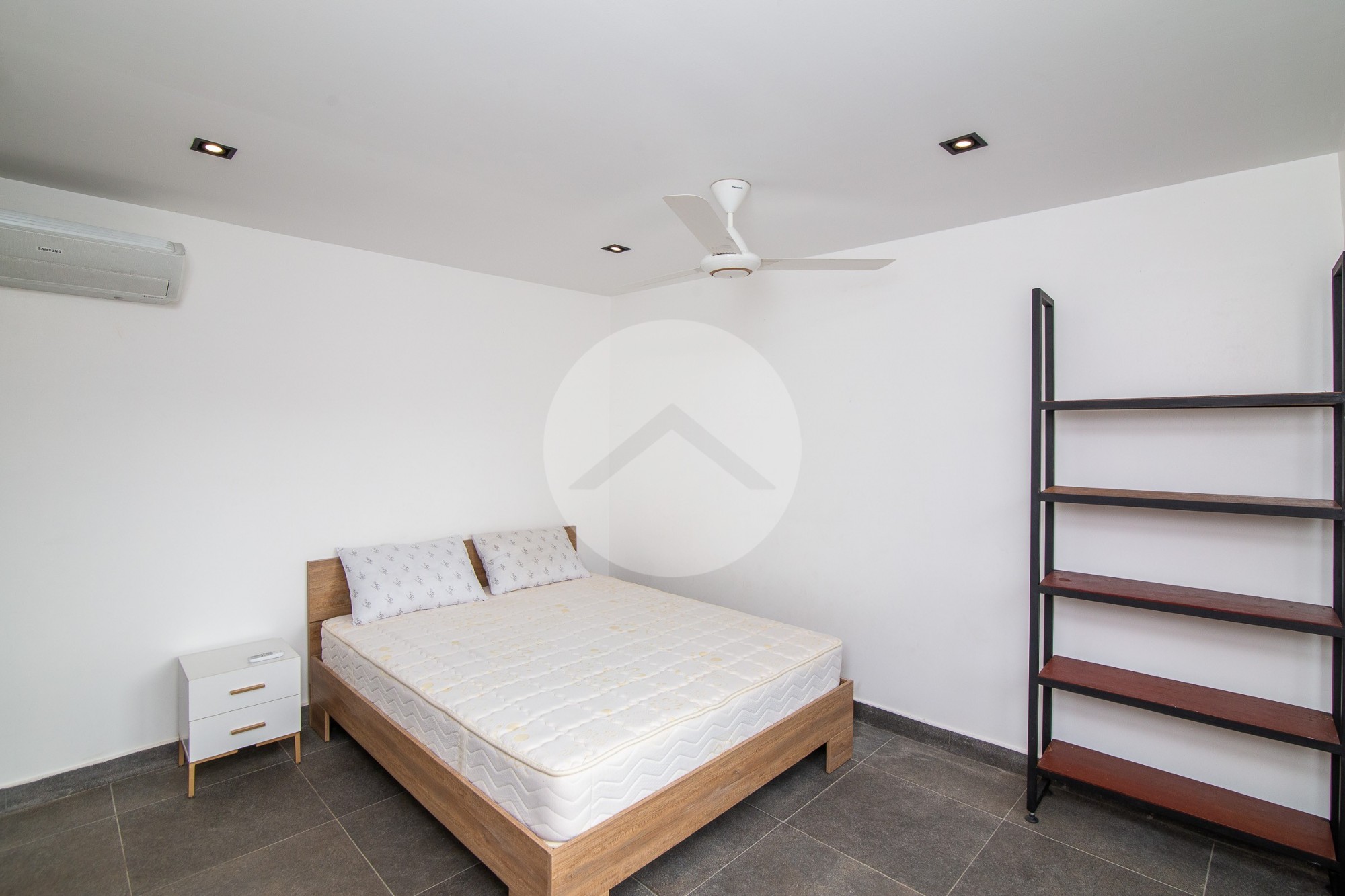 Renovated 3 Bedroom Apartment For Rent - Wat Phnom, Phnom Penh - Image 19