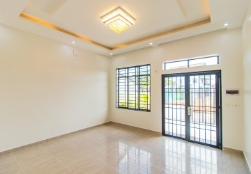 3 Bedroom Villa For Sale - Slor Kram, Siem Reap thumbnail