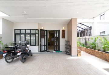5 Bedroom Twin Villa For Rent - Hun Sen BLVD,  Phnom Penh thumbnail