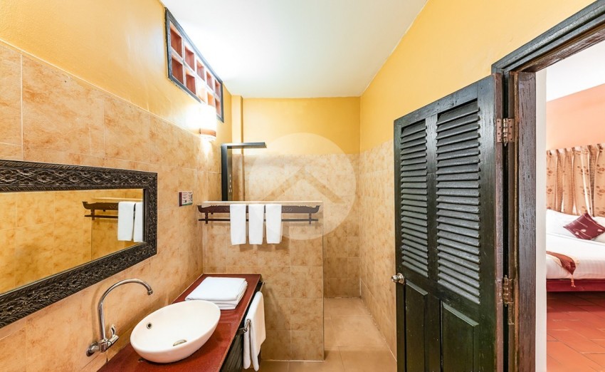 20 Bedroom Hotel For Sale - Kouk Chak, Siem Reap