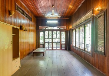 6 Bedroom Wooden Villa  For Sale - Slor Kram, Siem Reap thumbnail