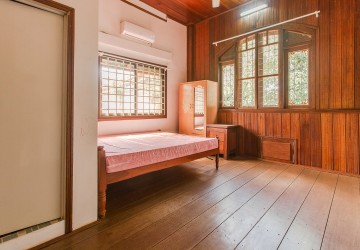 6 Bedroom Wooden Villa  For Sale - Slor Kram, Siem Reap thumbnail